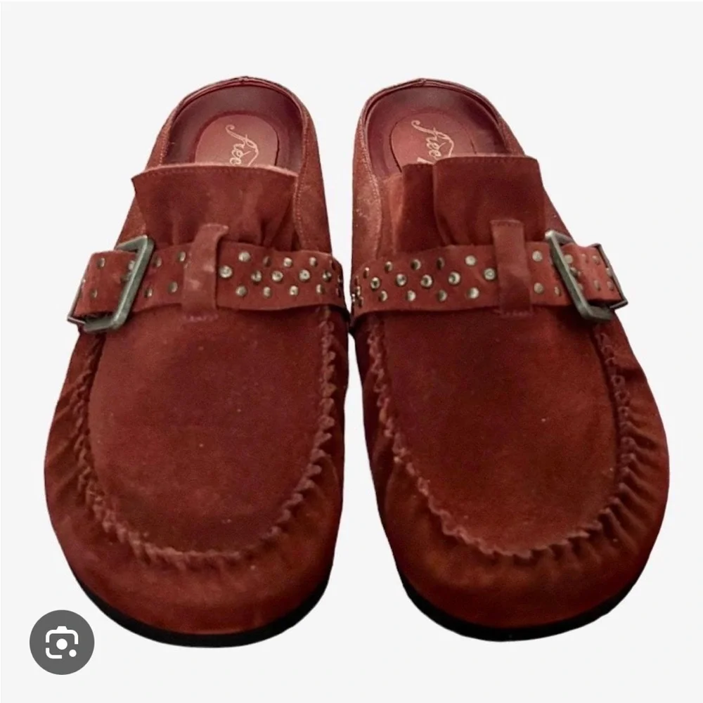 Free People studded “After the ride” Mules - Picture 4 of 9